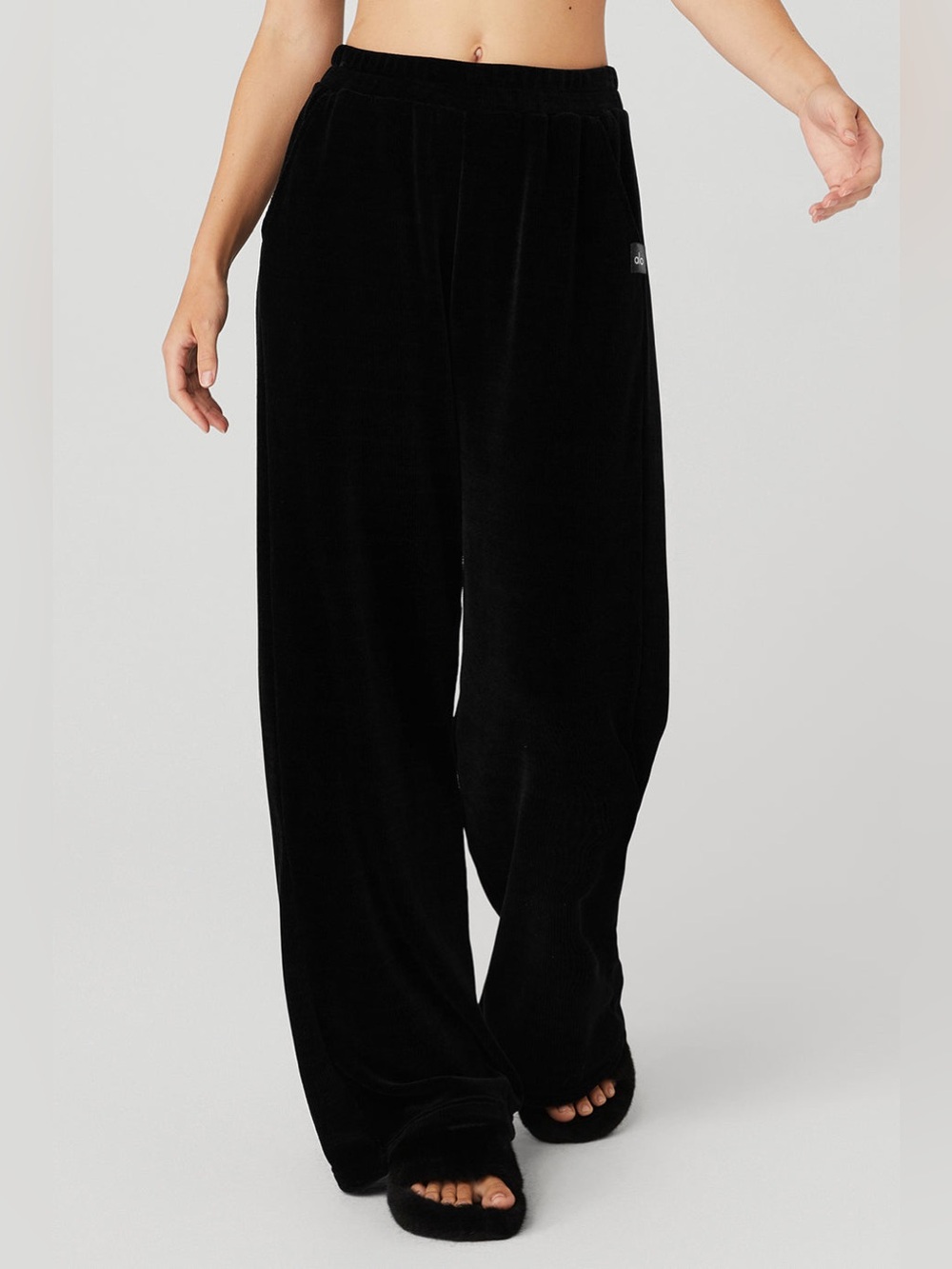 ALO YOGA Chenille High-Waist Wide Leg Chalet Pants in Black Size XXS
